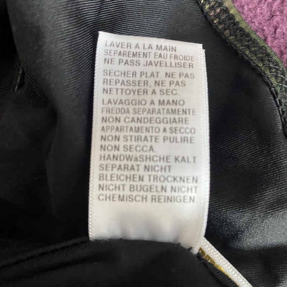 Sports Illustrated Iridescent Shine Swimsuit size 8 - Picture 12 of 16